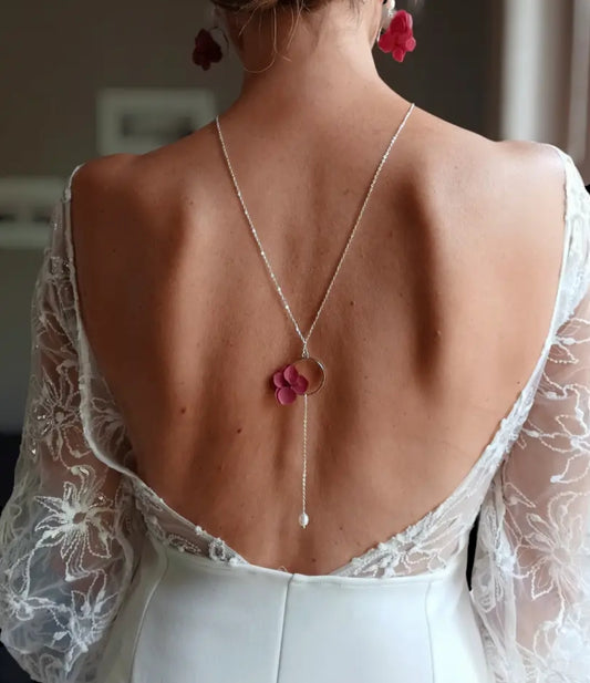 Collier de dos, Hortensia Lie de vin 💒